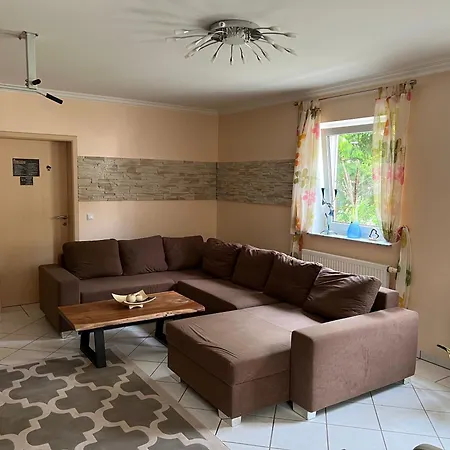 Ferienwohnung Schwanheim Apartment Schwanheim