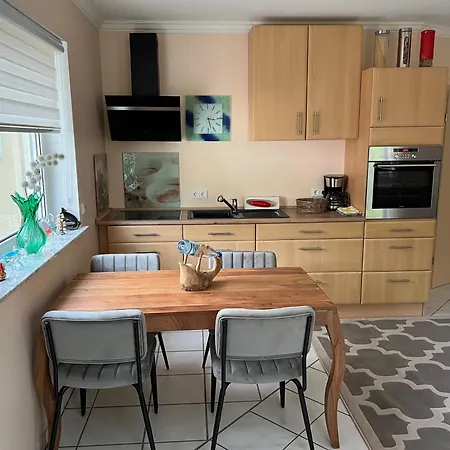 Ferienwohnung Schwanheim * Schwanheim