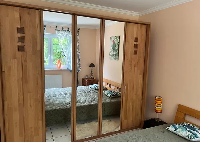 Apartment Ferienwohnung Schwanheim *